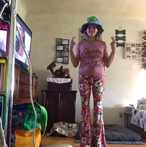 Meet your Posher, Nowana